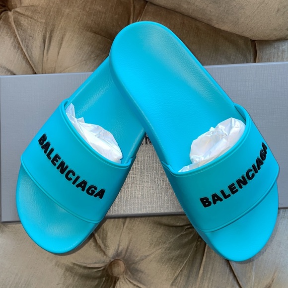 New BALENCIAGA poolside slides - Picture 2 of 11